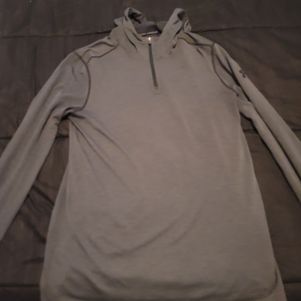 UnderArmour/ Medium/ Fitted/ Heatgear